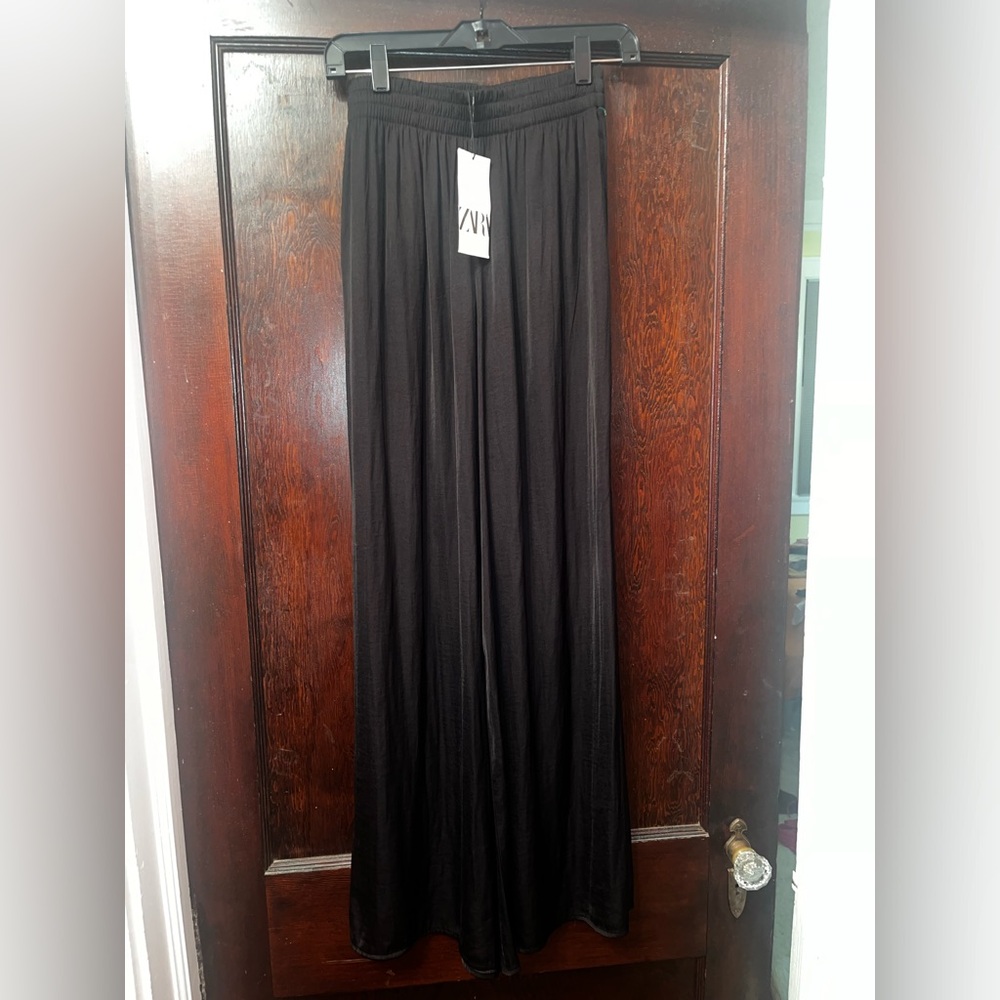 NWT Zara Wide Leg pants- Black size XS